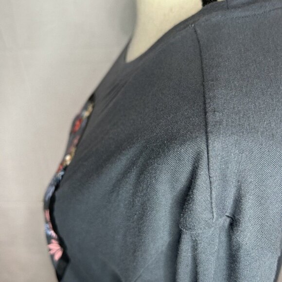 Freeze Embroidered Gray Floral Smilel Face Crew Neck Pullover T-Shirt Sz M - Picture 6 of 7